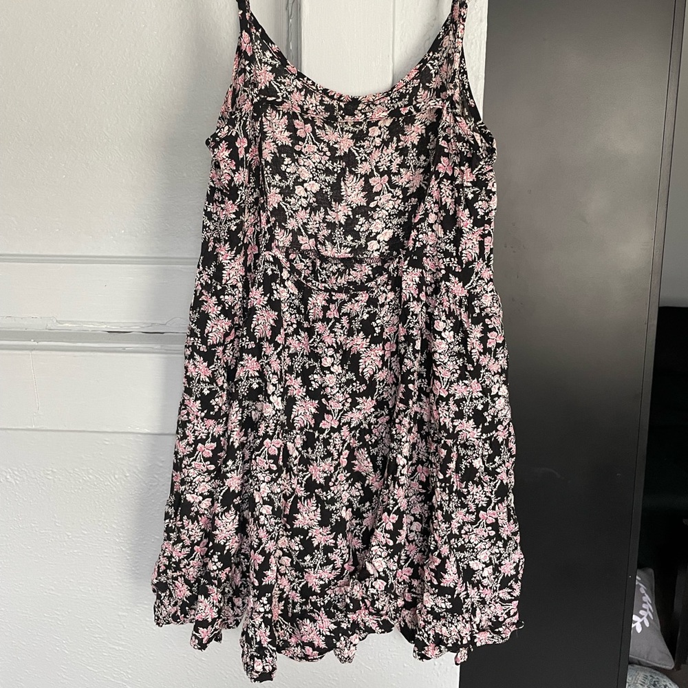 Forever 21 Flowered Open Back Dress